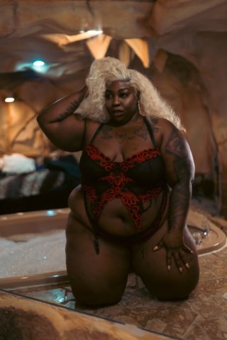 North Jersey BBW Babe — Incall Only, Rim Job & Deep Throat - 1