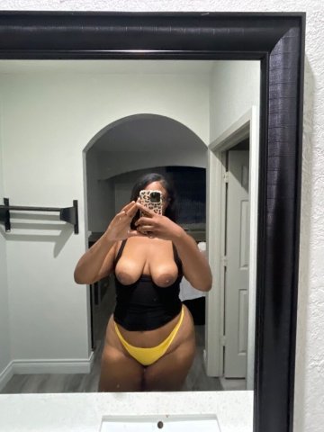 Houston Female Escort for Incalls & Outcalls — Respectful FWM - 1