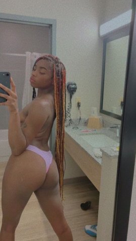 Hey, It’s Sevynn—Back for Links (Cincinnati Female Escort) - 1
