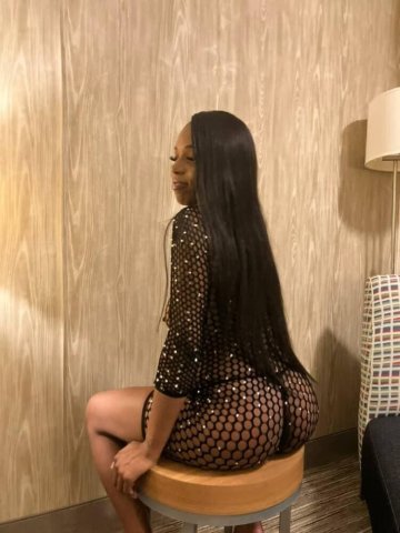 Fairfield Female Escort — Chocolate-themed incall/outcall - 1