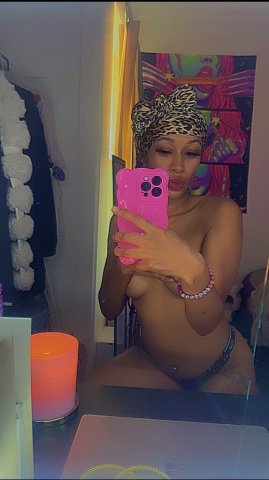 Inland Empire Female Escort — Facetime & In-Call Sessions - 1