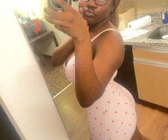 Chicago Female Escort — Outcalls + Incalls/Cardates at Palatine Rd & Milwaukee Ave - Image 5