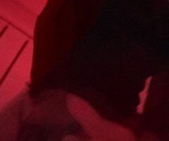 Milwaukee Female Escort — Short Hangouts - Image 4