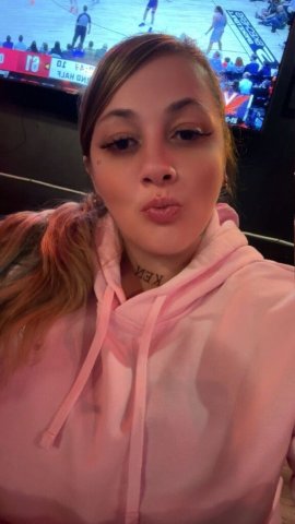 Cincinnati Female Escort — no Greek/anal, no lowballers - 1
