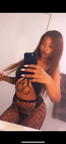 Portland OR New Here Escort — Slim Thicc, Certified Flirty (No GFE, No Bare Back) - 1