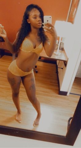 St. Louis Female Escort — Sensual & Erotic (No raw, no games) - 1