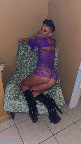 Inland Empire Female Escort — Tappout Session (No Bare, No GFE) - 1