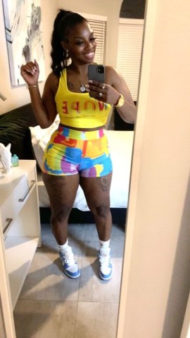 Lyric — Mature Real & Discreet Thick-Thighed Escort (Dallas, TX) - 1
