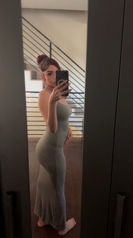 Long Beach Outcall Female Escort — Discreet, Hygiene Mandatory - 1