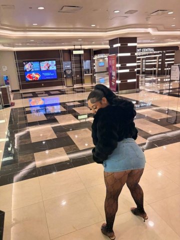 Las Vegas Female Escort — in-calls on the Strip, after-show appointments - 1
