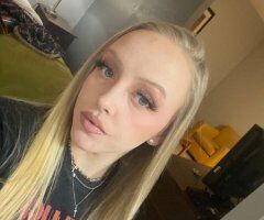 Sexy Blonde Girl Next Door — QV Special Content & FaceTime Shows - Image 3