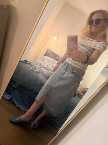 Philadelphia MILF Escort — Saturday Special Adult Fun - 1