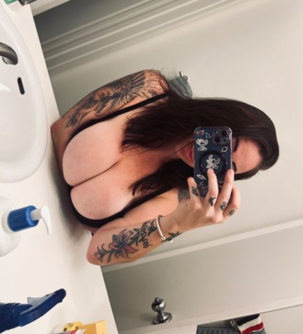 San Francisco Female Escort — Outcall only - 1