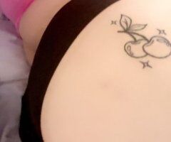 Louisville escorts - Louisville KY Female Escort — Incall only with bi couple