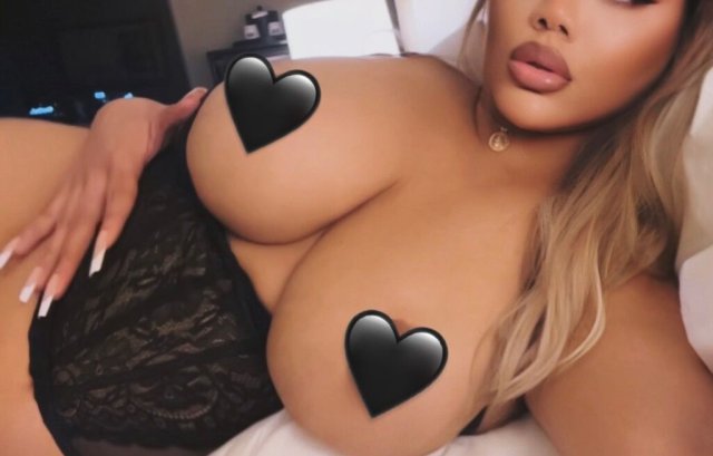 Kimberly in Tacoma WA — playful curvy escort with content & facetime available - 1