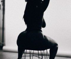 San Fernando Valley CA Outcall-Only Female Escort — Synnamon - Image 3