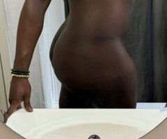 Richmond escorts - Richmond Thick/Stocky Sub Bottom — Smooth, Soft, Head Game