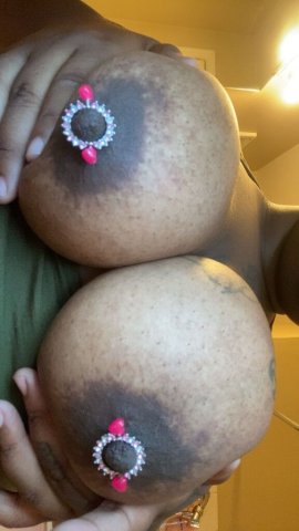 Indianapolis Female Escort — Outcalls Only, Trucker-Friendly - 1