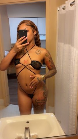 Bakersfield Female Escort — throat goat & reals 23 - 1