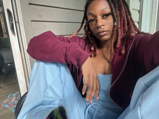 Milking Monday  (No Incalls) — Petite Handjobs & Full Service in Baltimore - 1