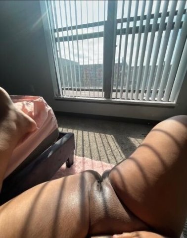 North Jersey Female Escort — Outcall or Car Fun (BBJS, SS, HH) - 1