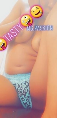 Raleigh-Durham NC Female Escort — outcalls & quick visit specials - 1
