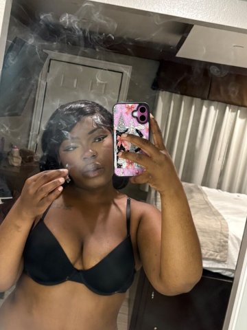 Little Rock Area Female Escort — Creamy Sessions & Car Dates/Outcalls (Cynn Cityy) - 1