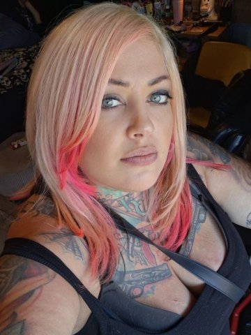 Jayden — Tattooed Female Escort in Bakersfield, CA (Sunday specials) - 1