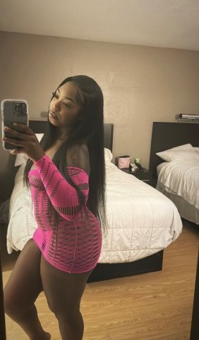 Chocolate Hottie Female Escort in Las Vegas — Outcalls with Deposit + Screening - 1