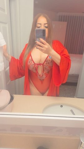 Colombiana de curvas en Wilmington, NC — cita con fotos reales - 1