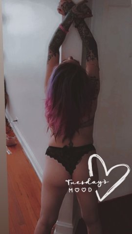 Chicago Female Escort — Fun hangout with no drama - 1
