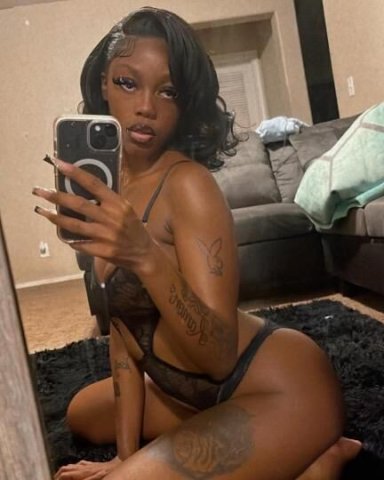 Las Vegas Incalls with Naomi — upscale, un-rushed king treatment - 1