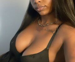 Long Beach Slim Thick Chocolate Female Escort — Facetime Shows - Image 3
