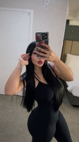 Bakersfield Female Escort — Bold, confident woman - 1