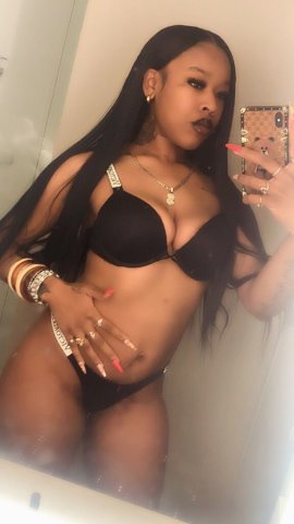 Cleveland Female Escort — In-calls with bubble booty & face-time verification - 1