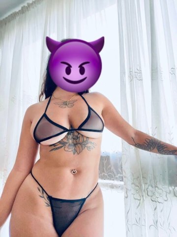Tu latina favorita en Seattle — curvy con trasero grande - 1