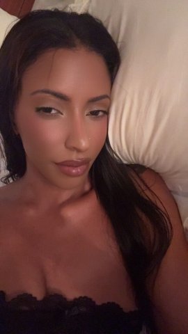Mami — Fun Company and Rubs in Fort Lauderdale (15 min / HHR / HR rubs) - 1