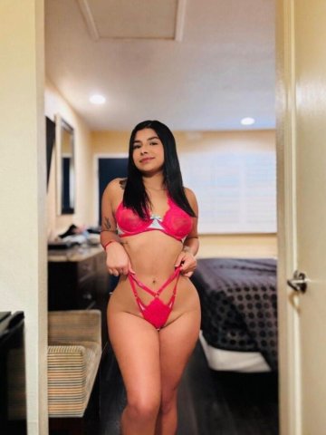 Columbus Latina Female Escort — Caliente Cojer - 1