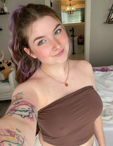 Emily (Cincinnati) Female Escort — In-call/Out-call, Overnights - 1