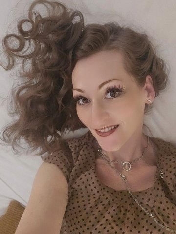 Valentines Day Outcalls — Petite Redhead Full Service (Oral Specialty) in Santa Barbara - 1