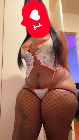 Brooklyn NY Discreet Curvy Escort — Thick, Big Booty, Curvy - 1