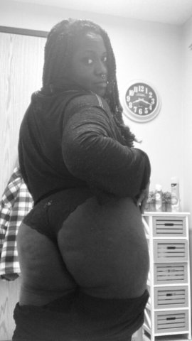 Minneapolis / St. Paul Female Escort — Party & Play, Massage Sessions, Smoke Sessions - 1