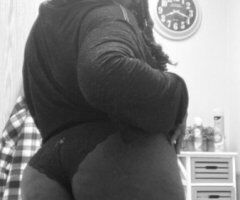 Minneapolis / St. Paul escorts - Minneapolis / St. Paul Female Escort — Party & Play, Massage Sessions, Smoke Sessions
