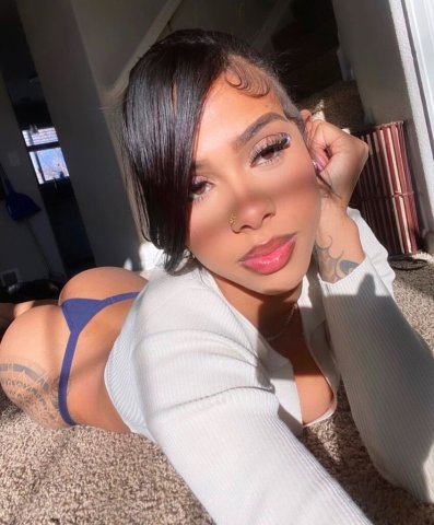 Fresno, CA Female Escort — outcalls & appointments only - 1