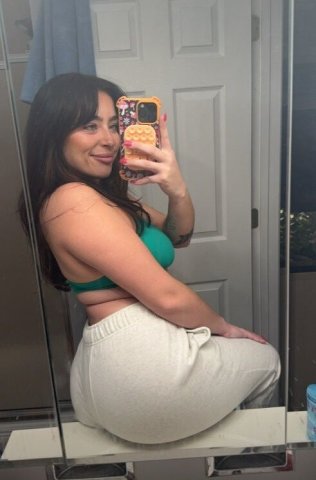 West Palm Beach Petite Female Escort — Full Service (Facetime + Pics/Videos) - 1