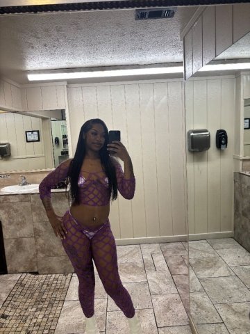 Amethyst in Odessa — Upscale low-volume Female Escort - 1