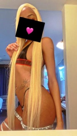 Daytona Female Escort — private, discreet companionship for men - 1