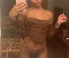 Las Vegas Female Escort — Petite Curly-Haired Playful Time - Image 2