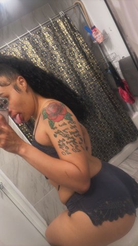 Brooklyn NY Female Escort — Incalls, Outcalls (Uber there & back) & Car Dates - 1