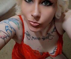 Milwaukee Female Escort — Thighs & Pretty Eyes - Image 5